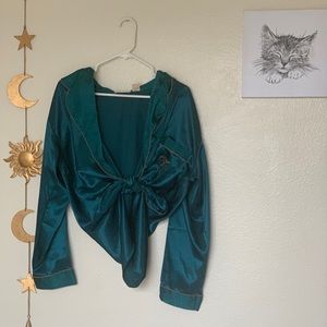 vintage gold label VS button down blouse 💚